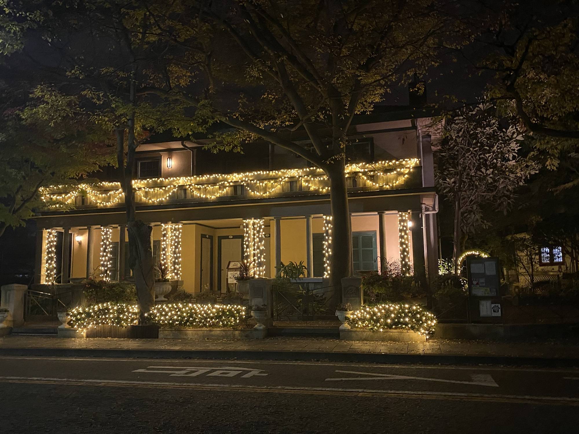 234番館イルミネーション (1).jpg