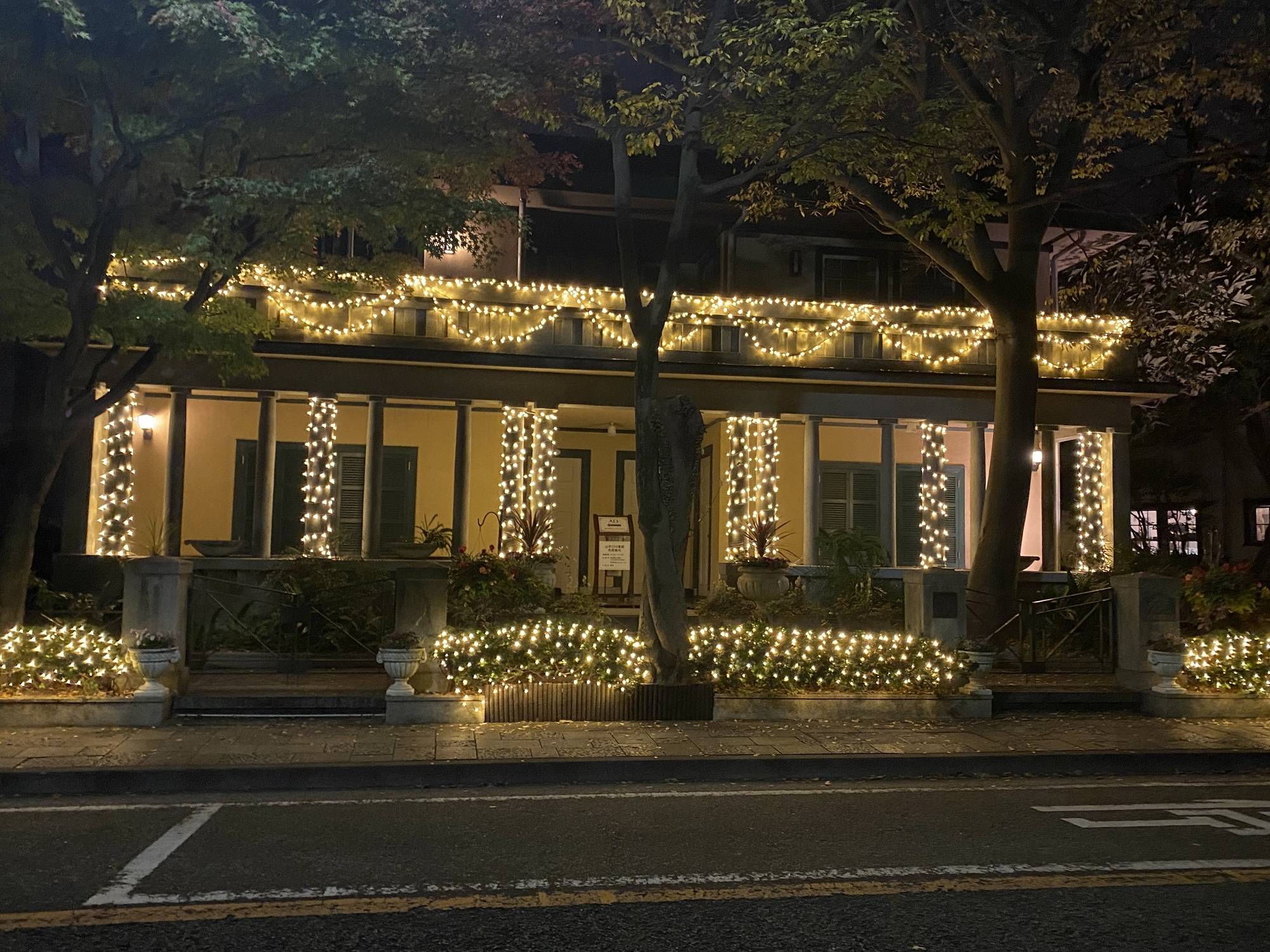 234番館イルミネーション (2).jpg