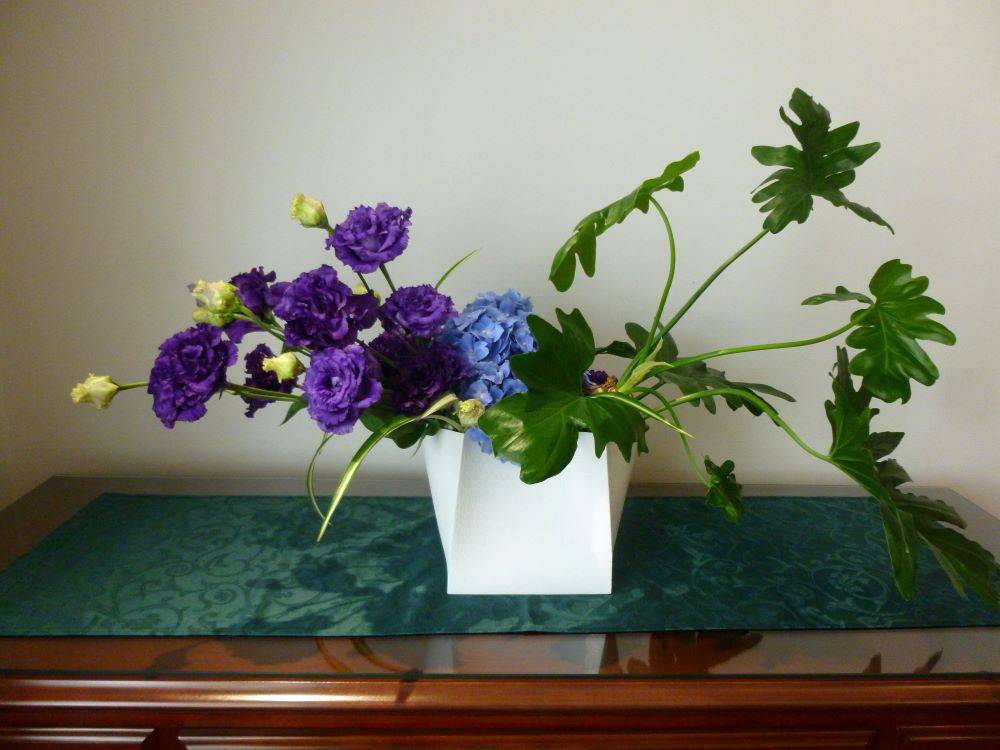 0602 花と器のハーモニー寝室②(イギリス館) (3).JPG