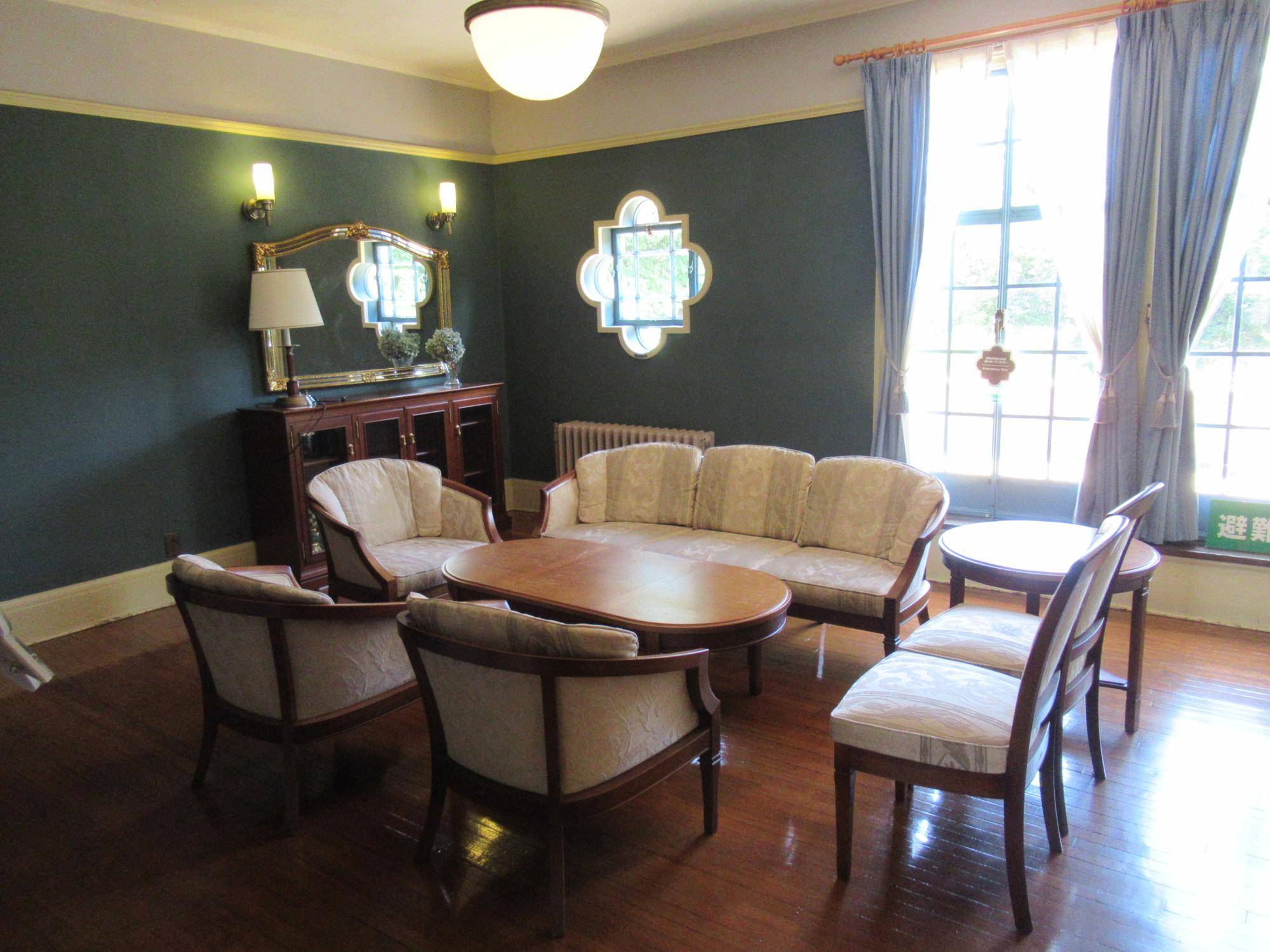 0810ワックス掛け語 (客用寝室).JPG