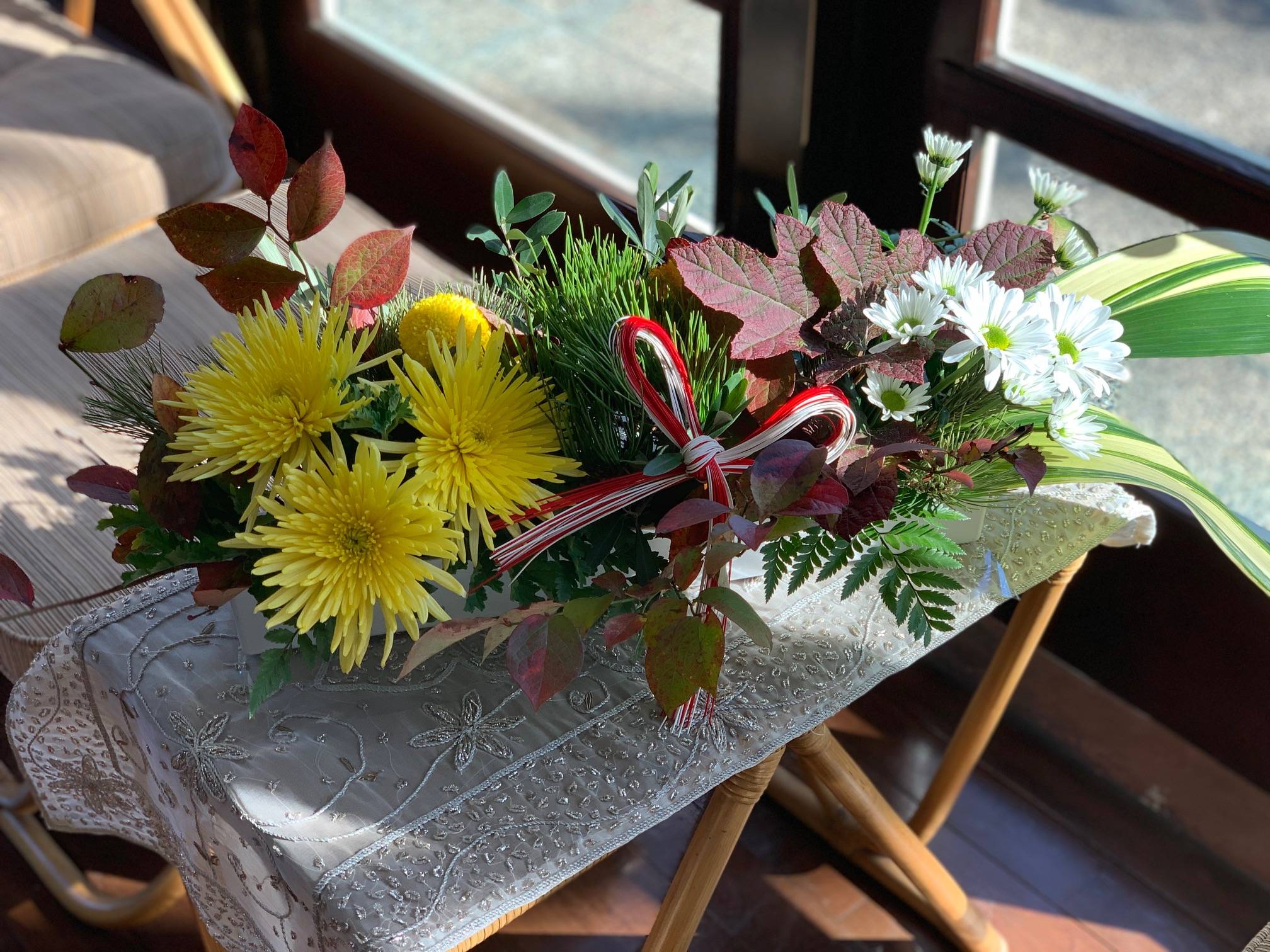 ②0105お正月飾りエリスマン邸サンルーム (1).jpg