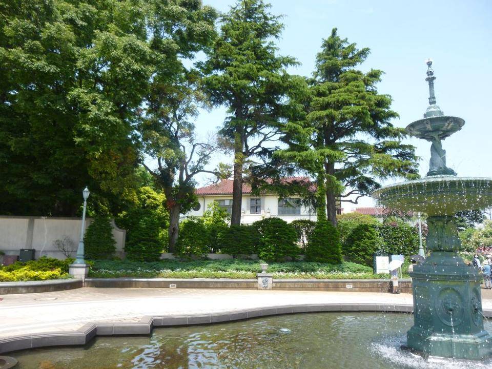 0518 イギリス館-噴水.JPG