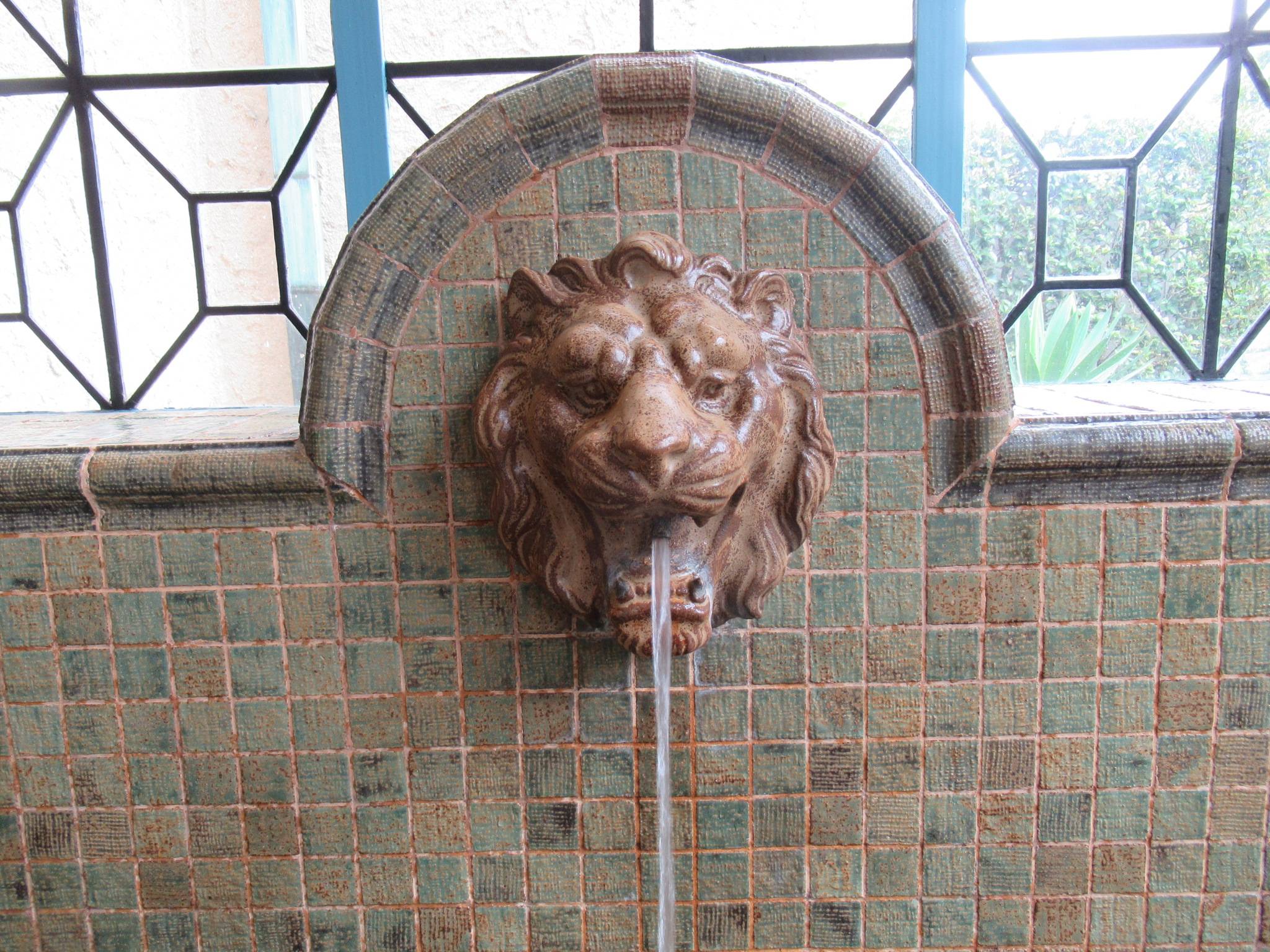 イギリス壁泉用ライオン granbyace.com