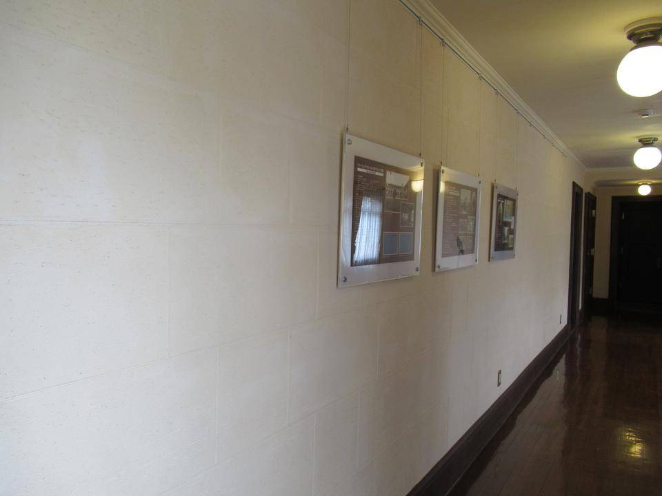 【ベーリック・ホール】0623 壁（2階廊下）.JPG