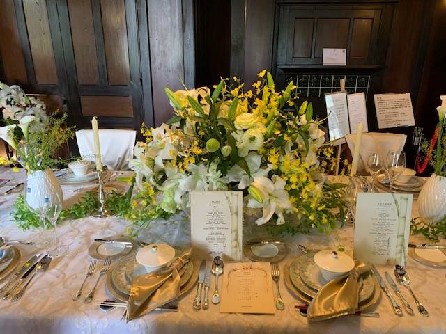 ①食堂 金婚式の二人を祝って.jpg