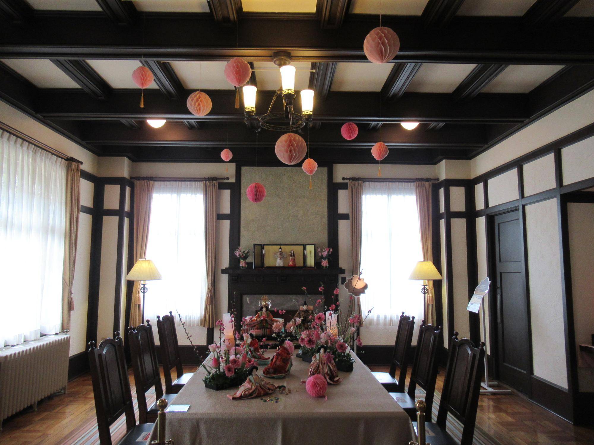 【ベーリック】桃の節句装飾 (食堂).JPG