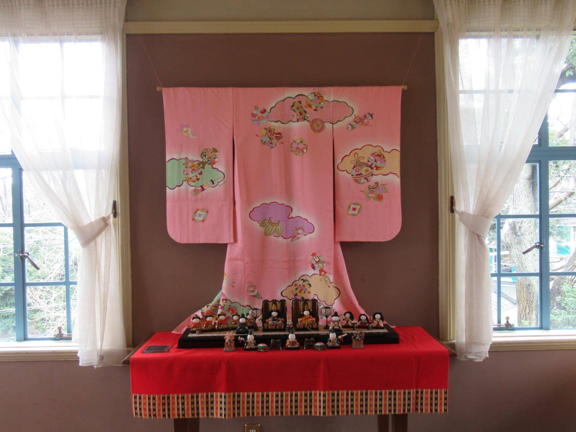 【ベーリック】桃の節句装飾 (サンポーチ).JPG