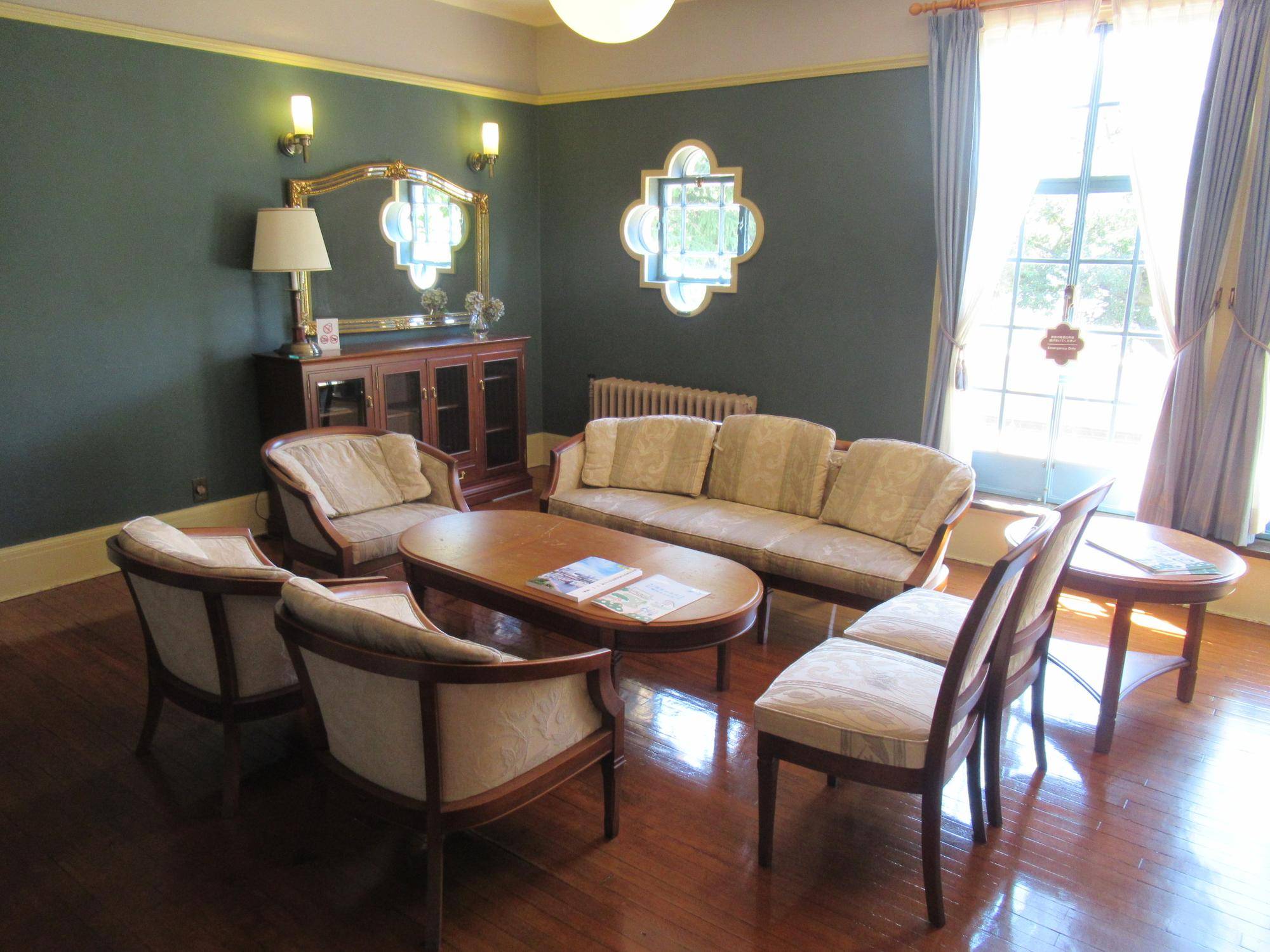 0815【ベーリック】ワックスがけ (客用寝室）.JPG