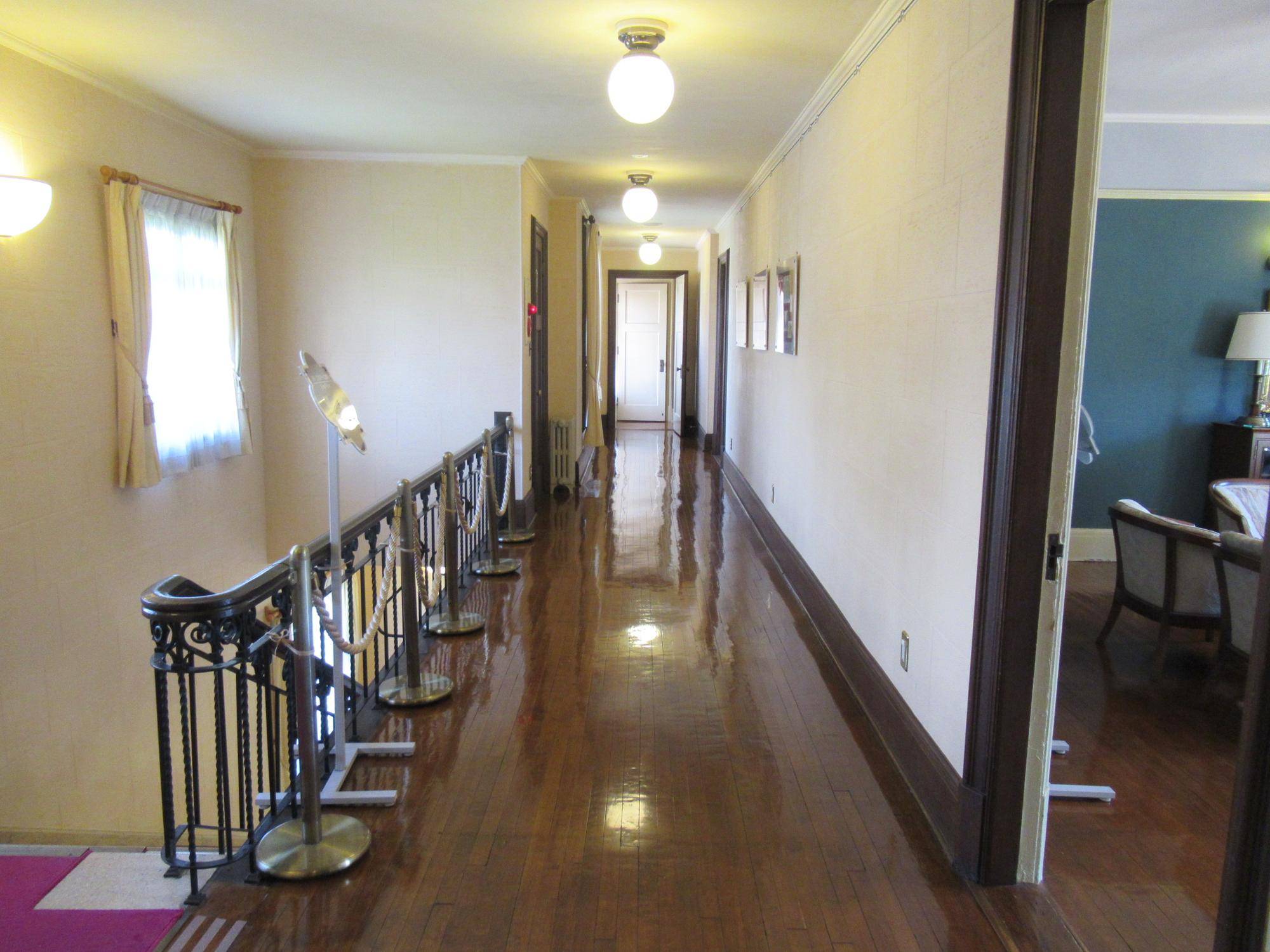 0815【ベーリック】ワックスがけ (2階廊下).JPG