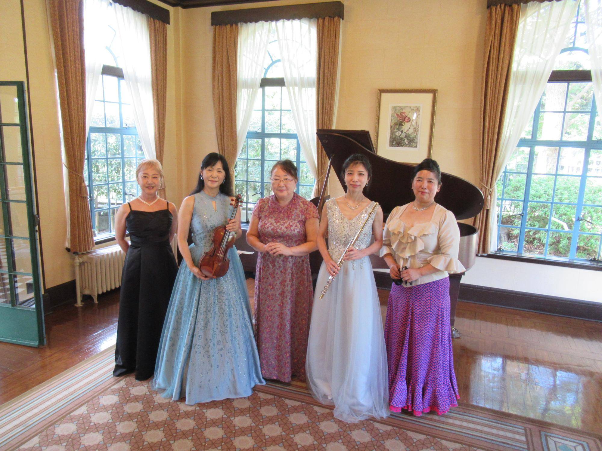 【ベーリック】ボランティアコンサート_アンサンブルフロリレージュ (1).JPG