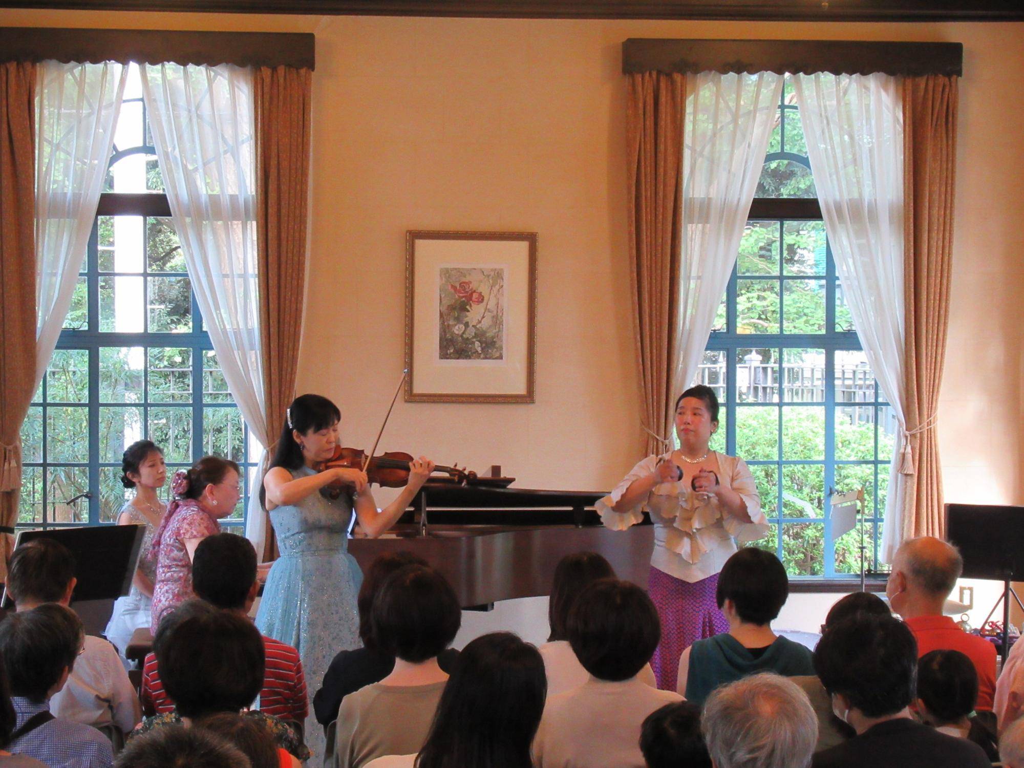 【ベーリック】ボランティアコンサート_アンサンブルフロリレージュ (2).JPG