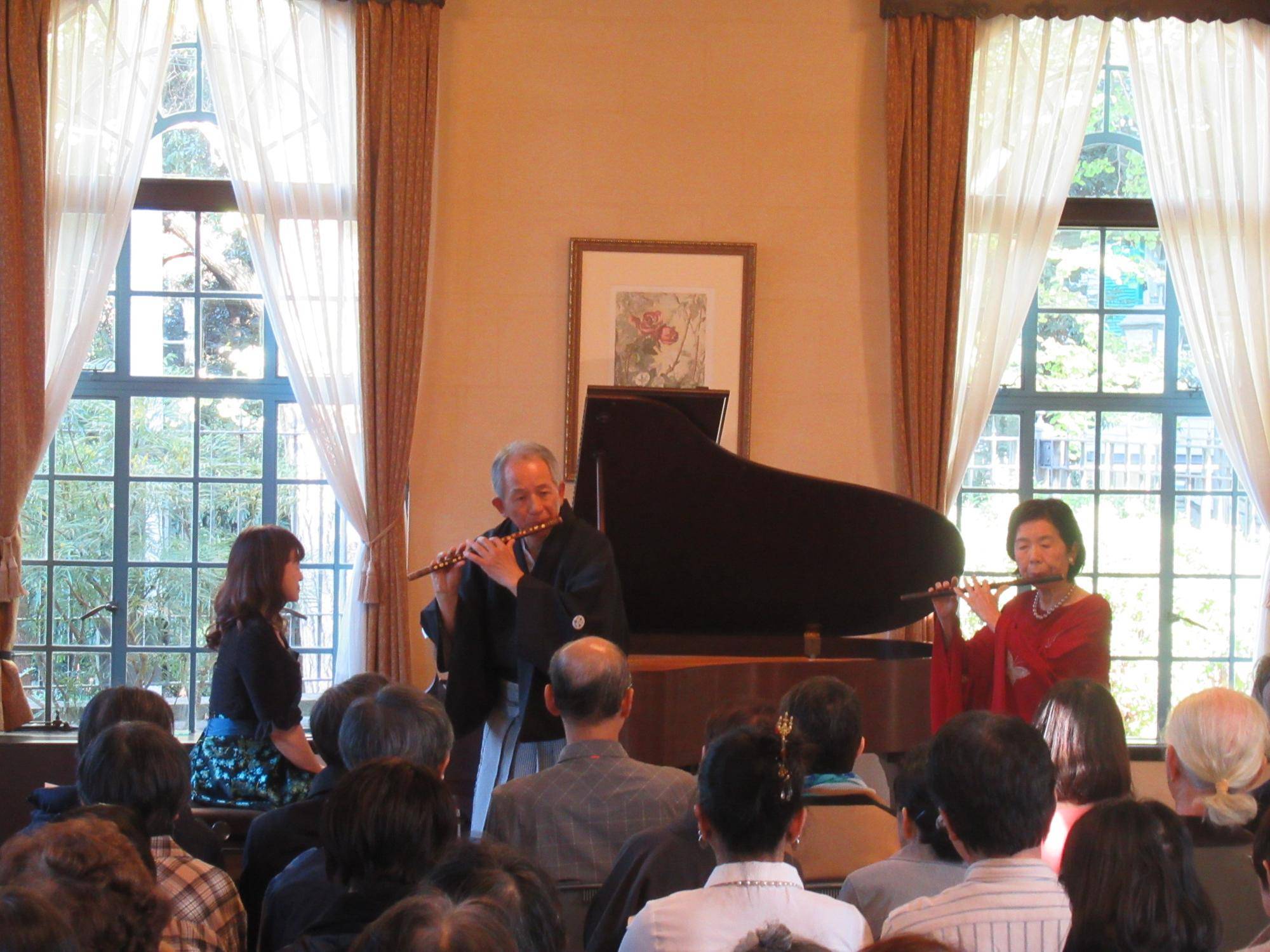 0024【ベーリック】ボランティアコンサート (1).JPG