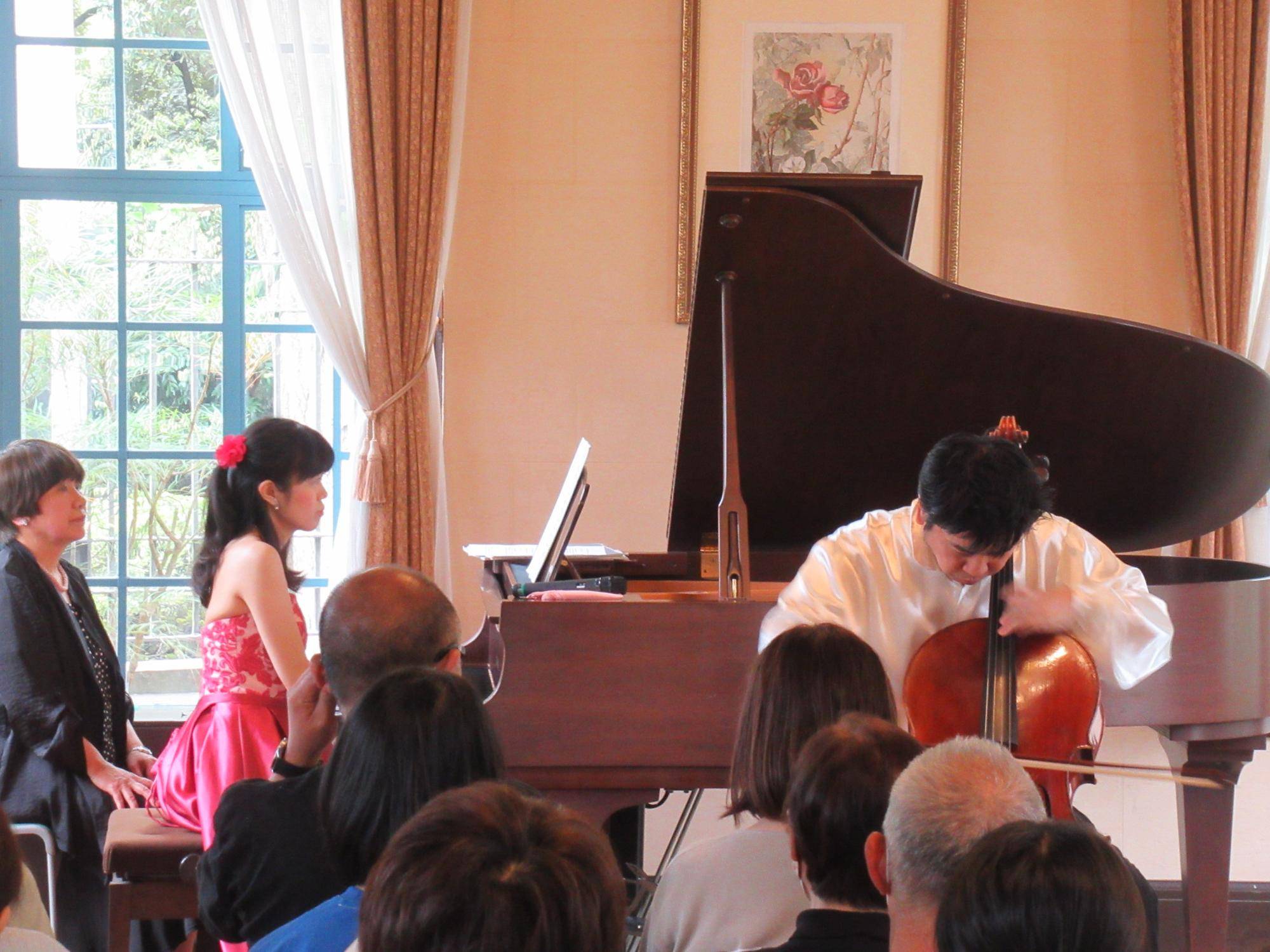 0420【ベーリック】ボランティアコンサート (6).JPG