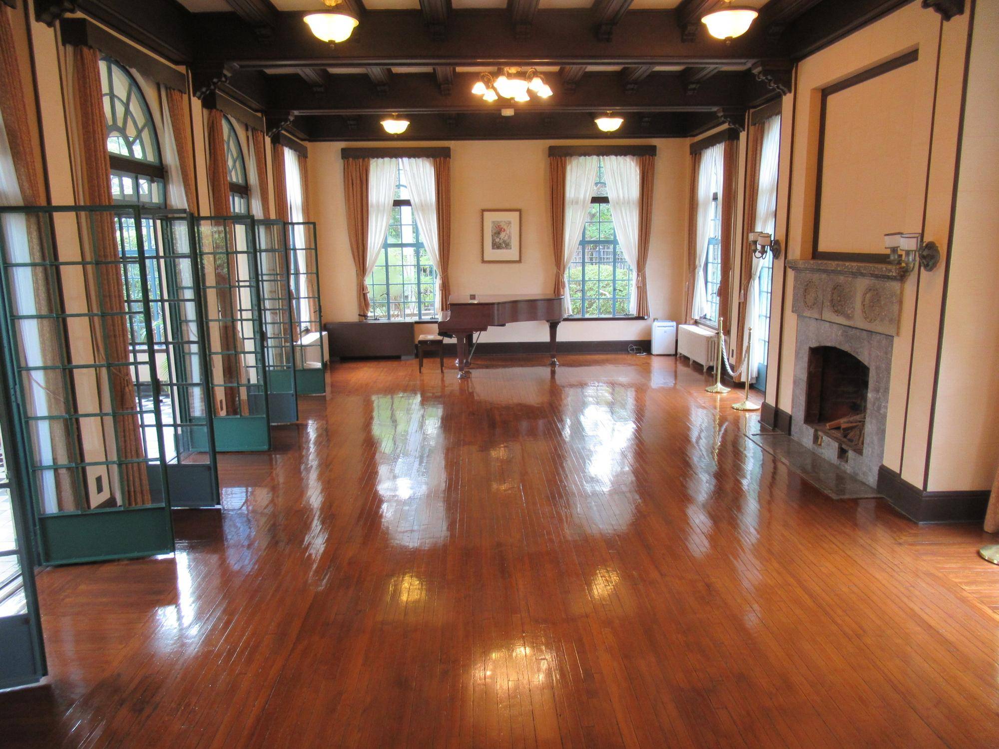 0814【ベーリック】 居間.JPG