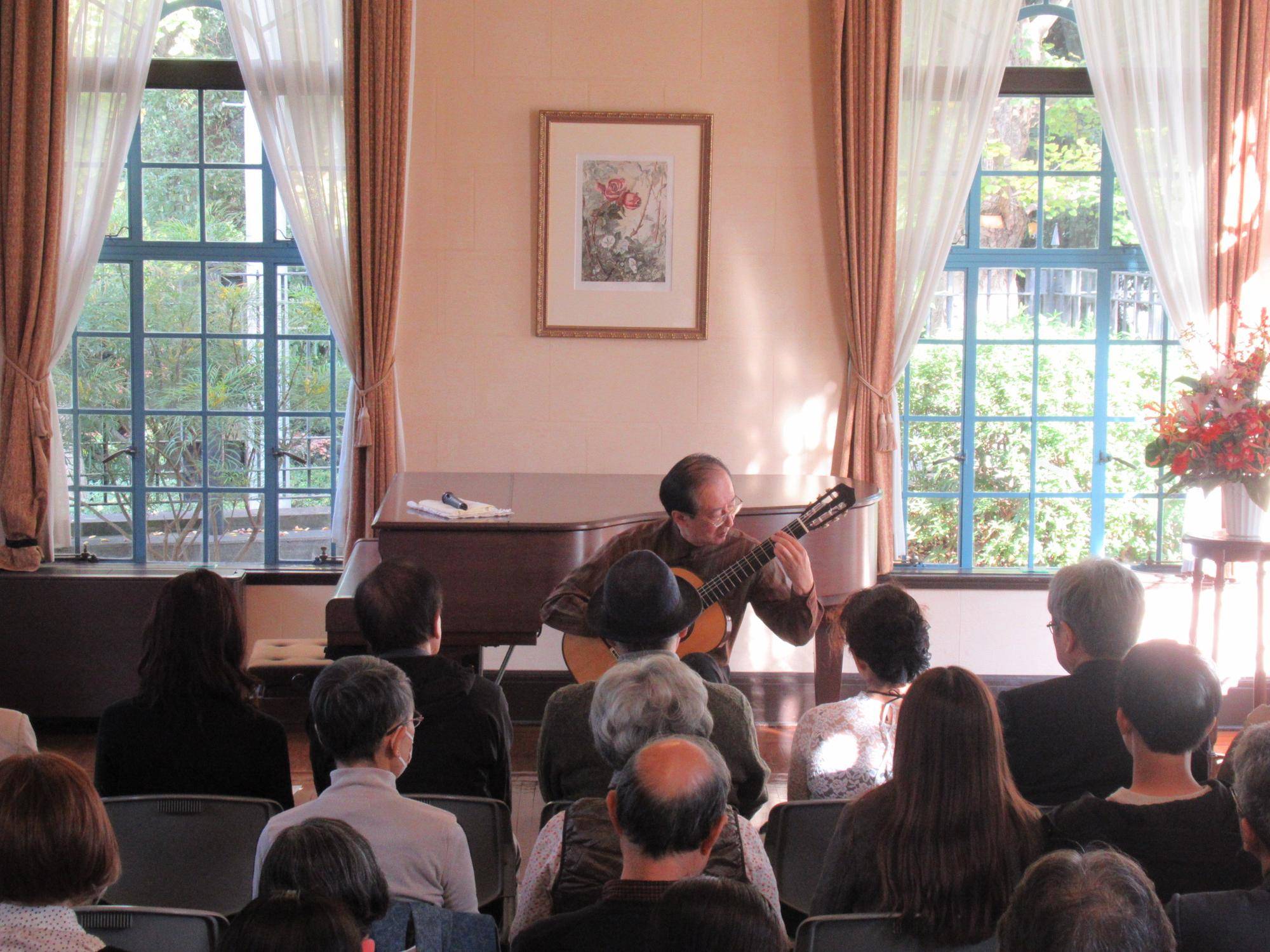 1116【ベーリック】ボランティアコンサート (3).JPG