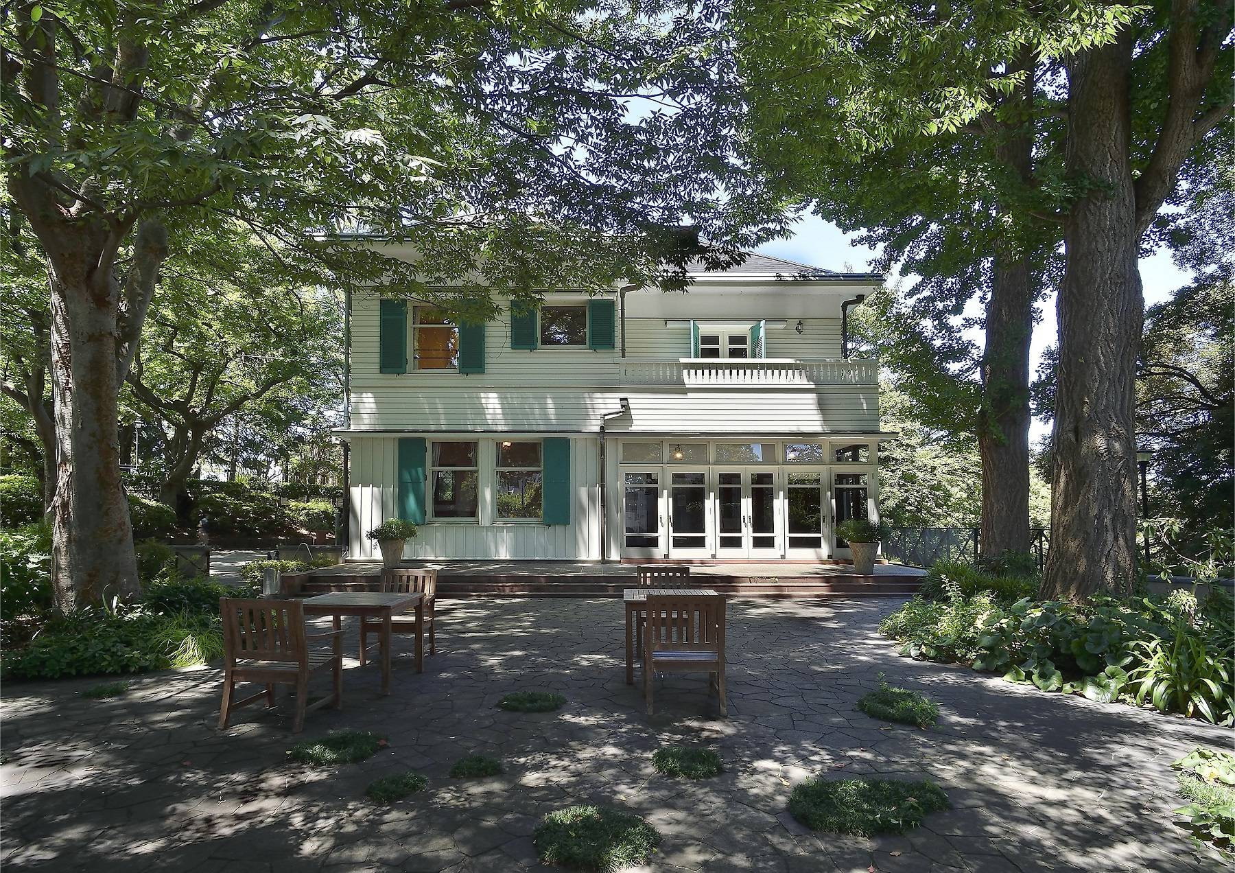 エリスマン邸　花と器のハーモニー2026の写真