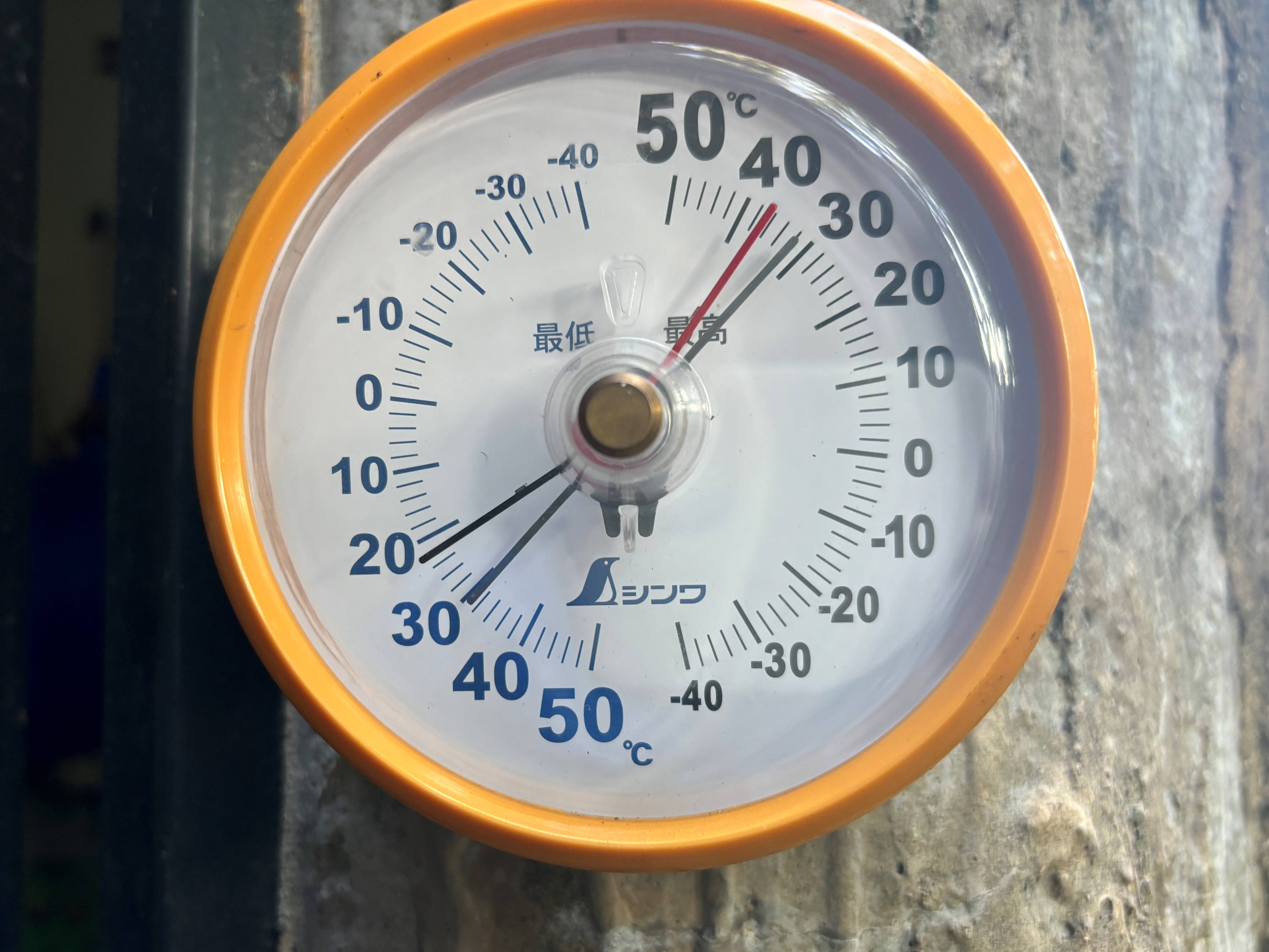 ②展示場の温度計.jpg
