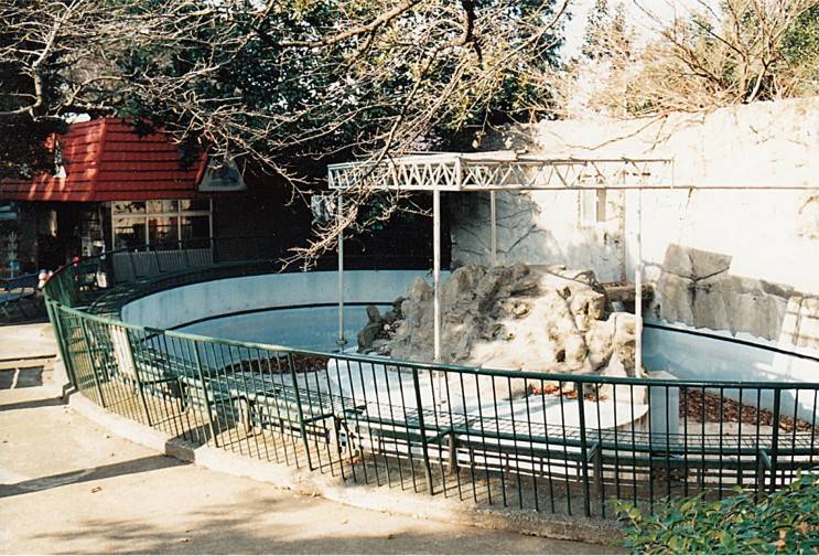 オットセイ池全景.jpg
