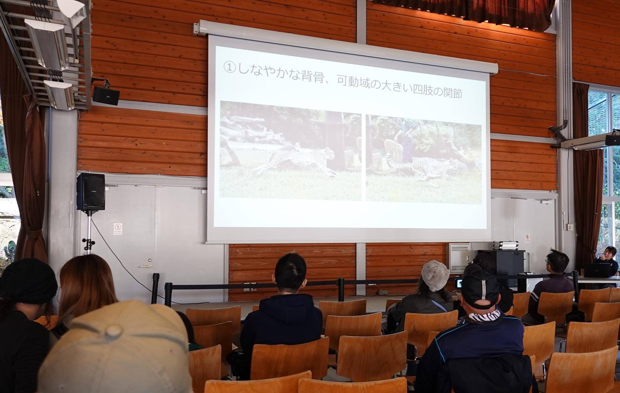 お話会の様子2.jpg