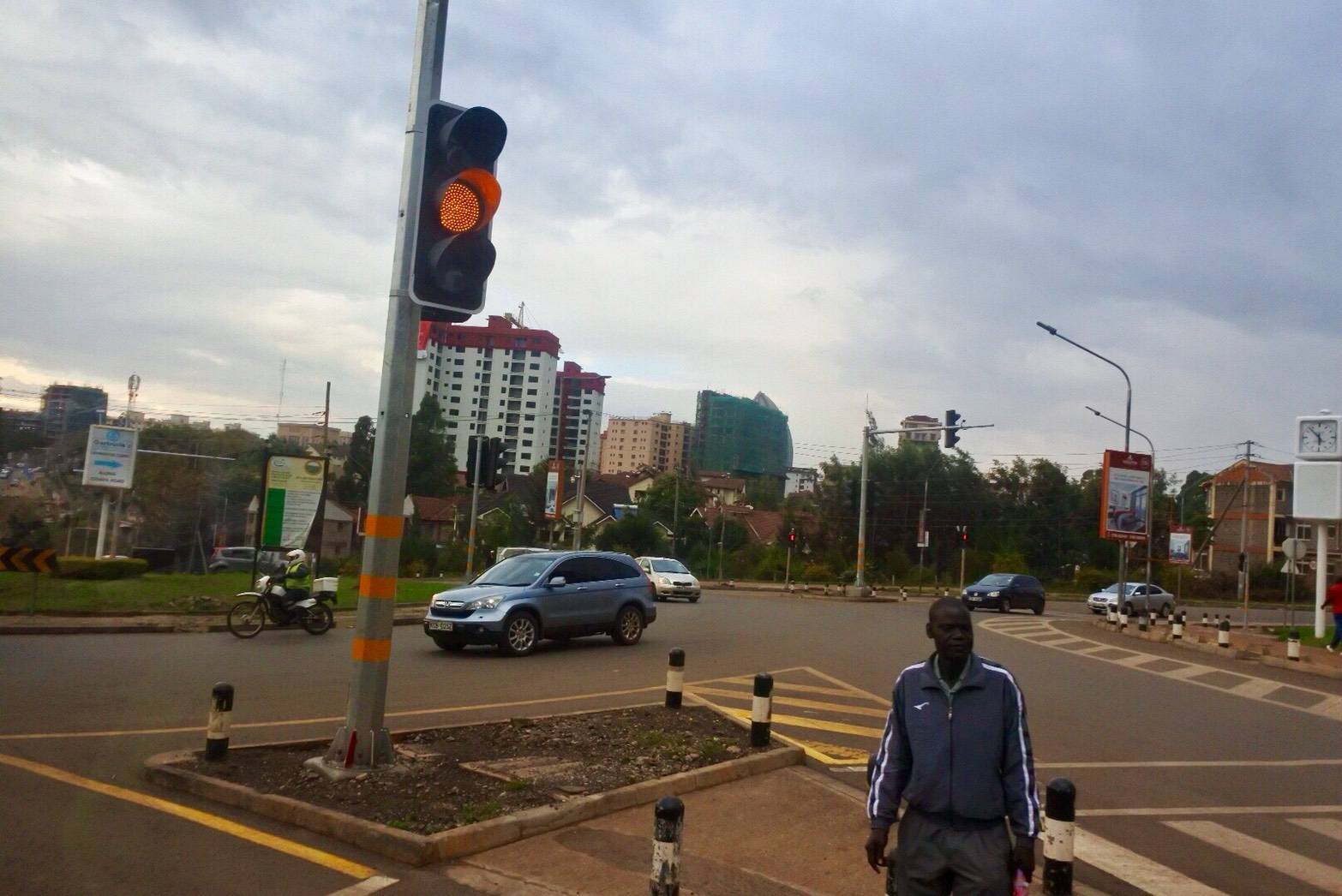 ケニアの街中.jpg